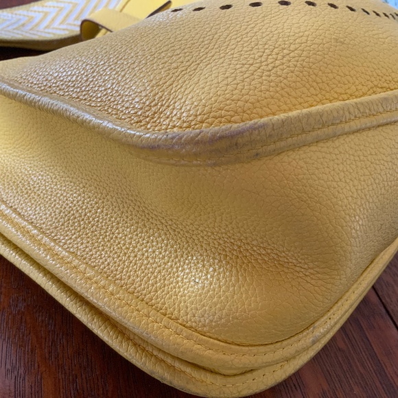 HERMES VINTAGE EVELYNE GM CROSSBODY BAG - Picture 11 of 16